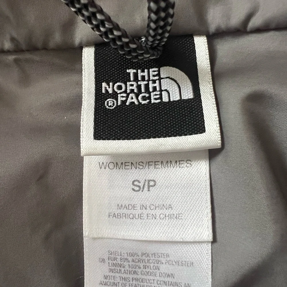 The North Face Gotham 550 Down Bomber Jacket - Black - Size S - Picture 2 of 7